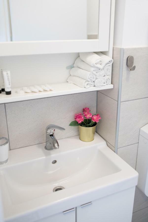 Spacious 2Bdr Apartment - Free Parking Zagreb Buitenkant foto
